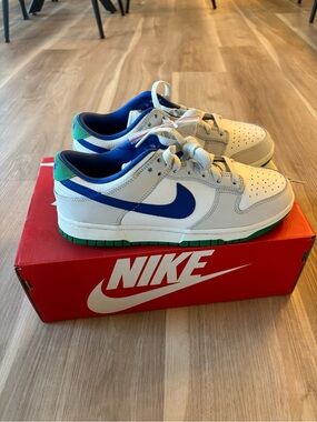 Nike Dunks Sneakers in White, Blue, Green